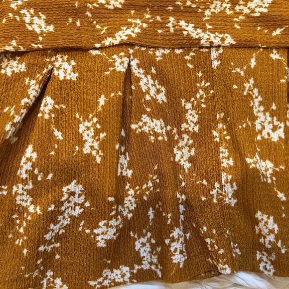 Anthropologie Butterscotch Dolman sleeved top - Picture 7 of 10